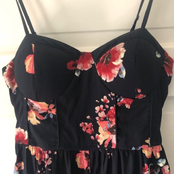 Flower jumpsuit - Picture 3 of 4